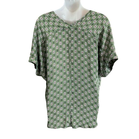 Living Doll Blouse V-Neck Short Cuffed Sleeve Green White Medallion Print Medium - Picture 2 of 8